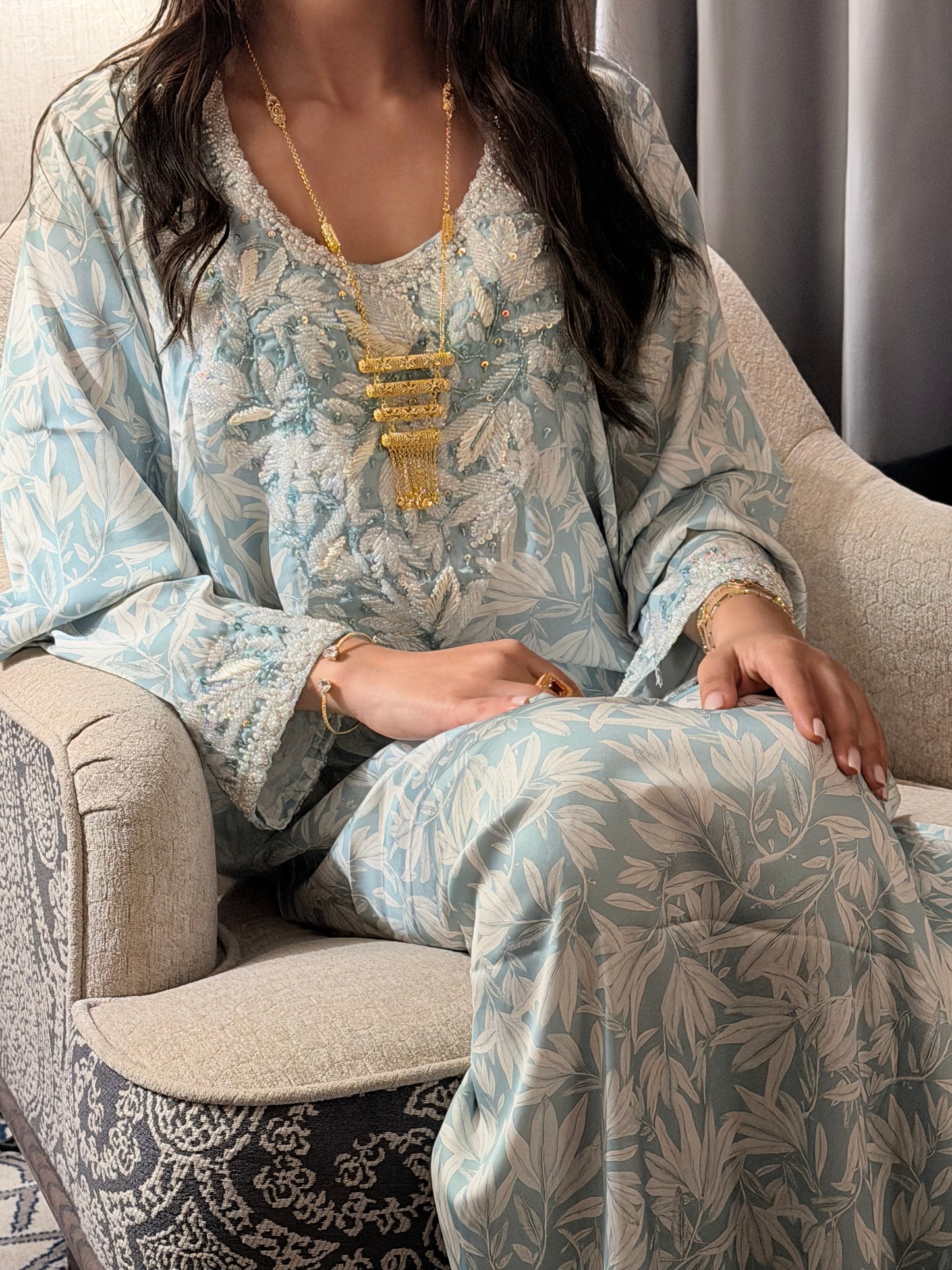 Makhaweer – Emirati Creation | Luxury Range