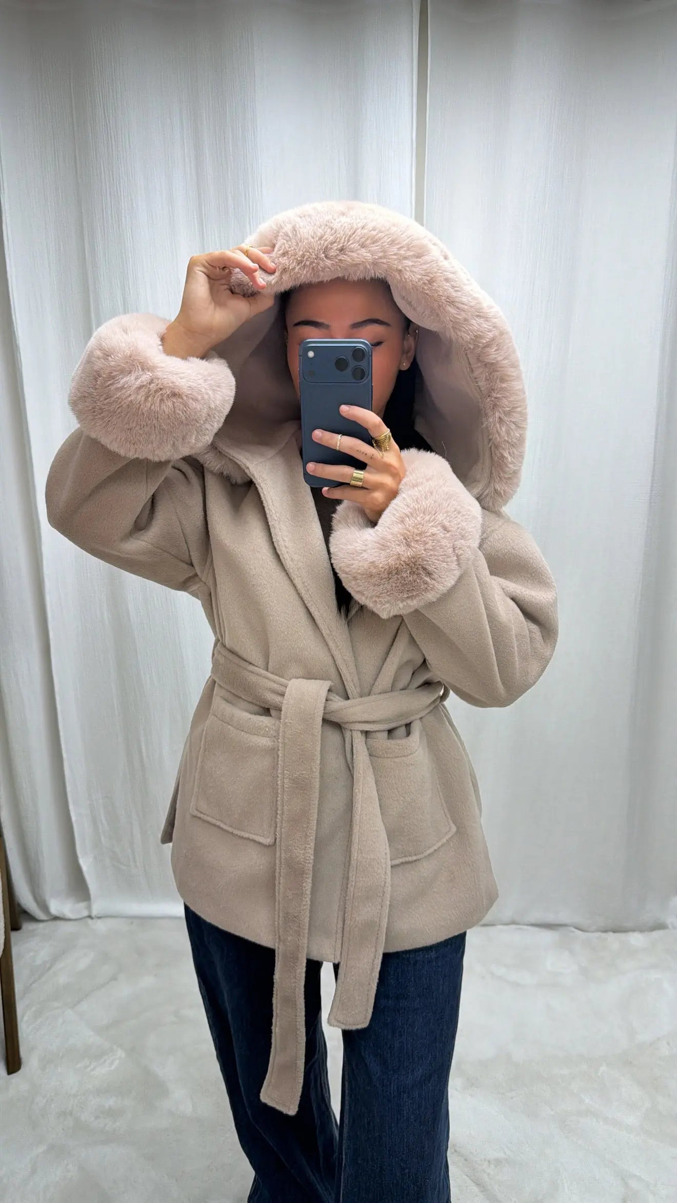 Manteau Fausse Fourrure – Beige Rosé MissChadou