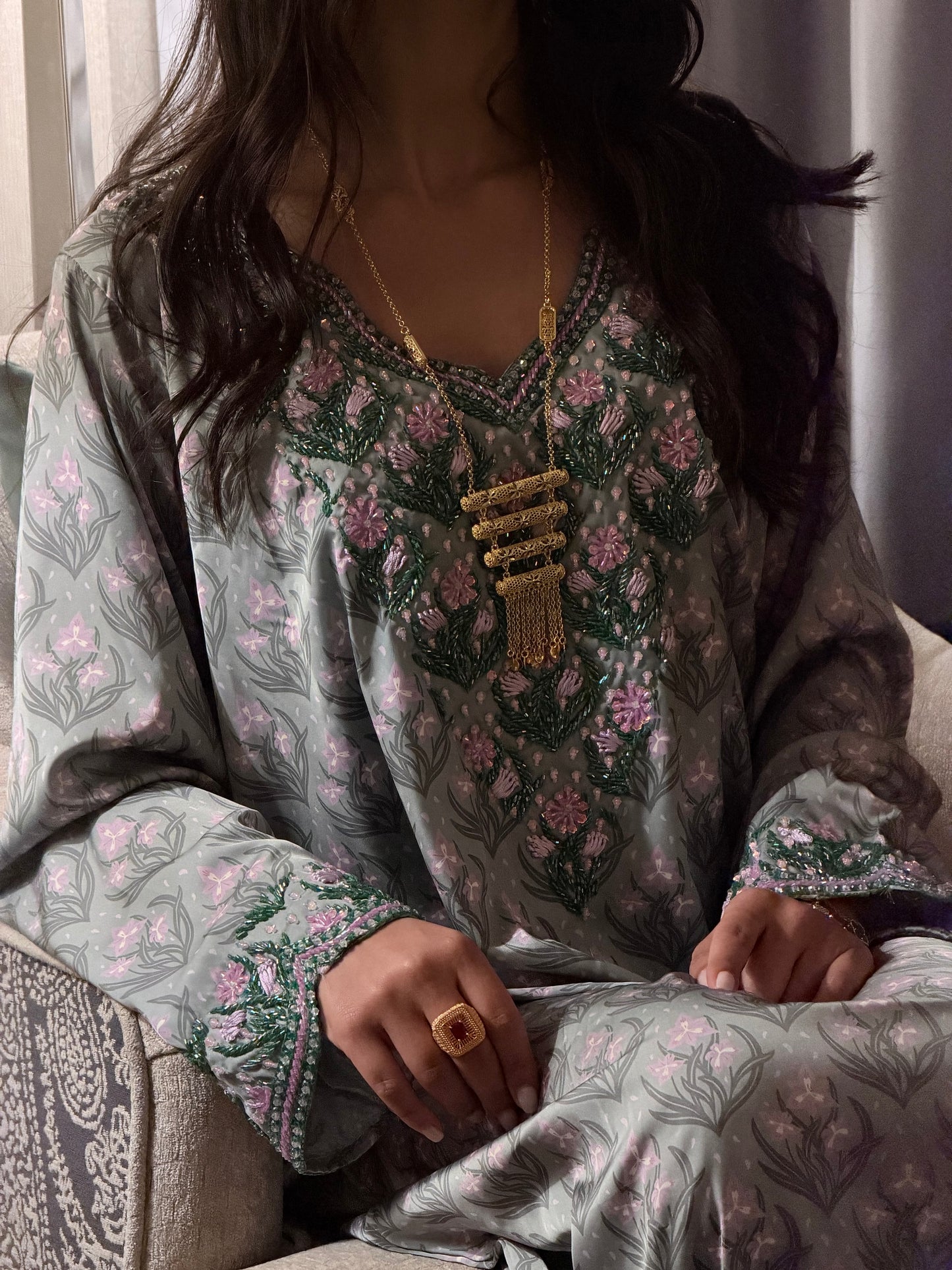 Makhaweer – Création Emirati | Gamme Luxe