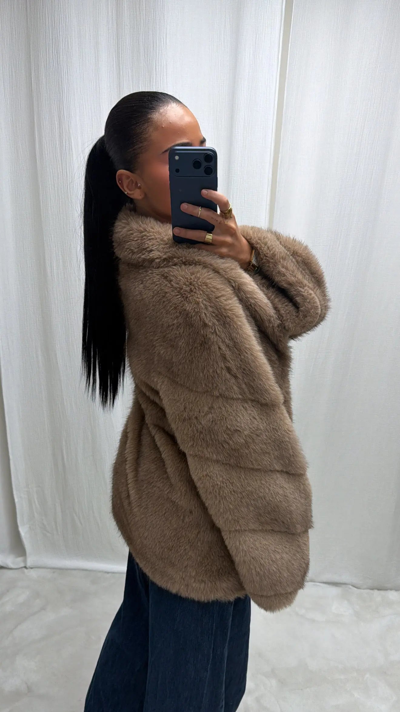 Veste en Fausse Fourrure Premium – Taupe Chaud MissChadou