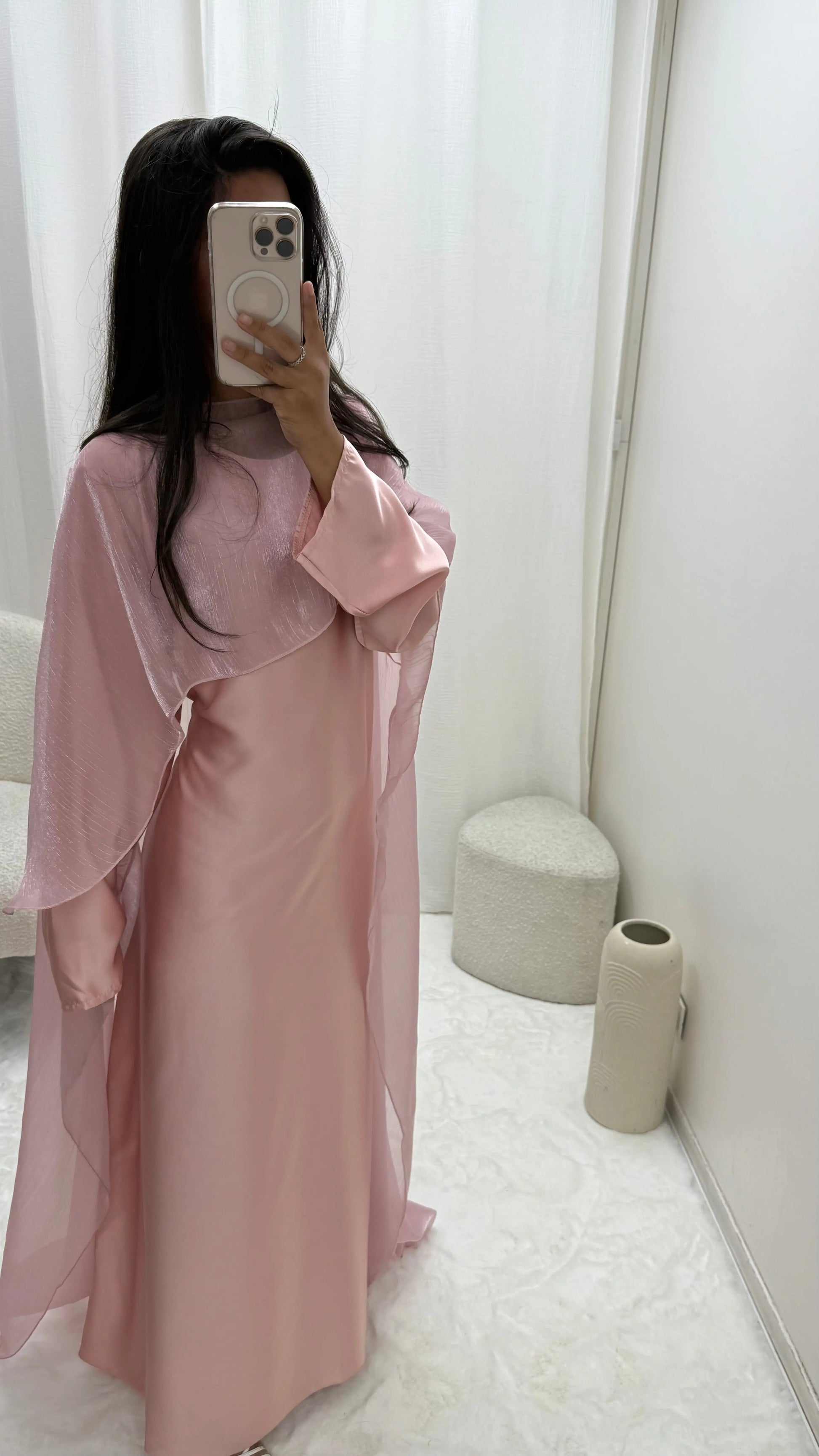 Robe Satinée avec Cape Olivia Miss Chadou