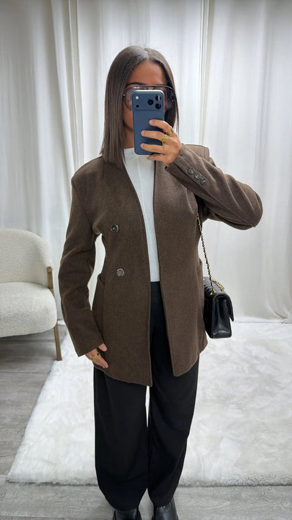 Veste Manteau Premium Ceinturée – Coupe Élégante & Boutons Invisibles MissChadou