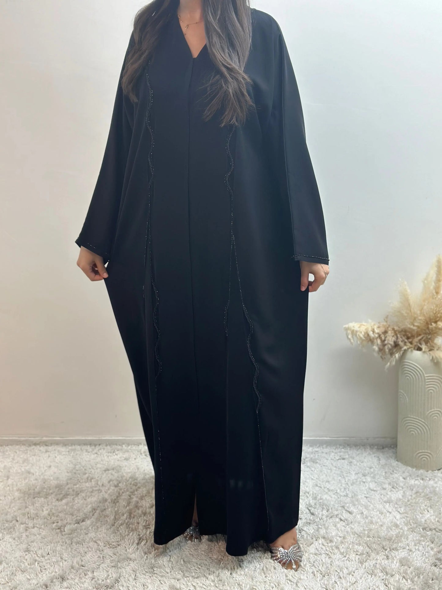 ABAYA DUBAI EN NIDHA CORÉEN Mana