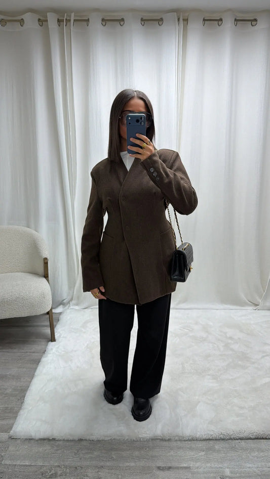 Veste Manteau Premium Ceinturée – Coupe Élégante & Boutons Invisibles MissChadou