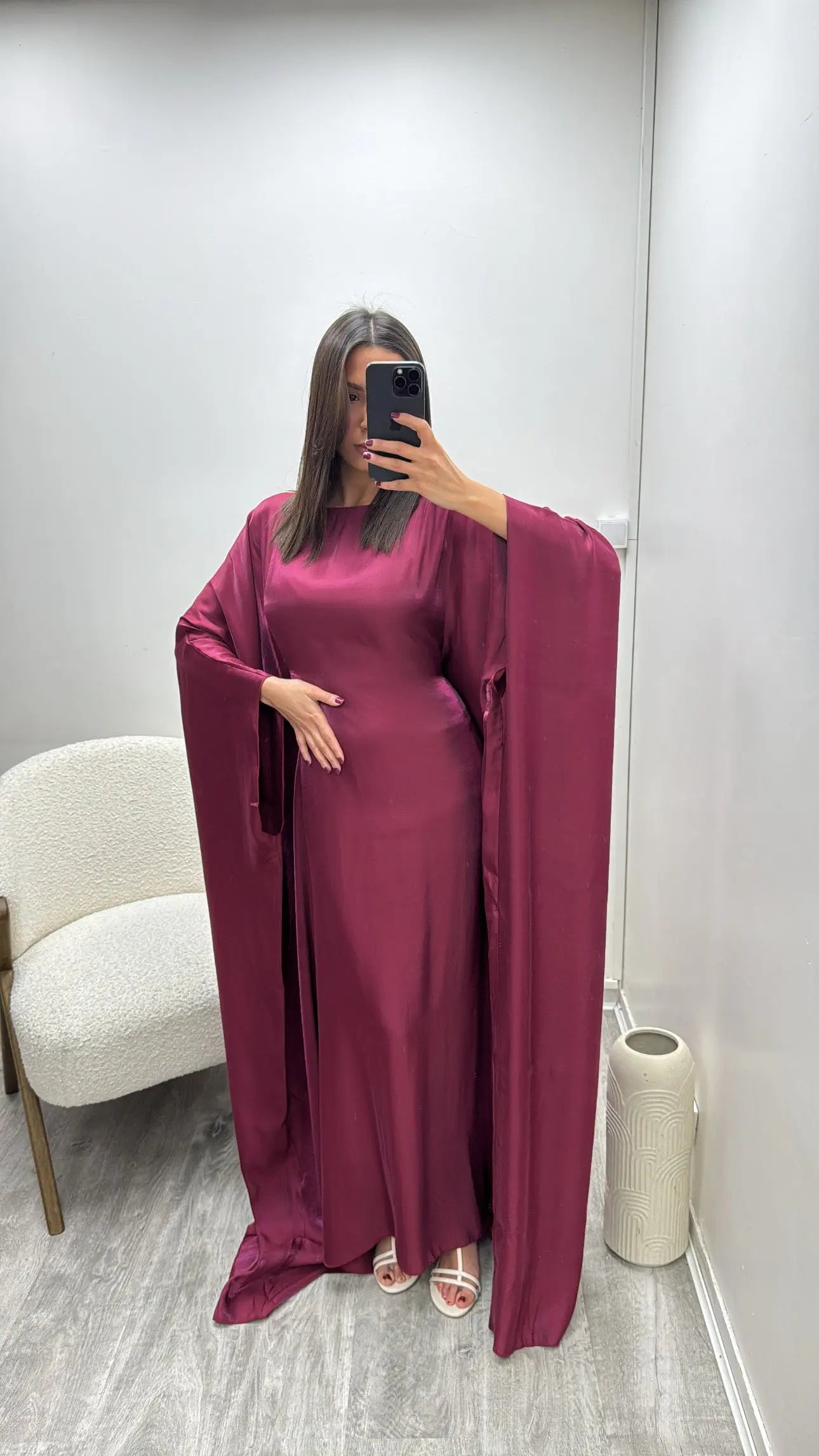 Abaya bordeaux à manches papillons stella Miss Chadou