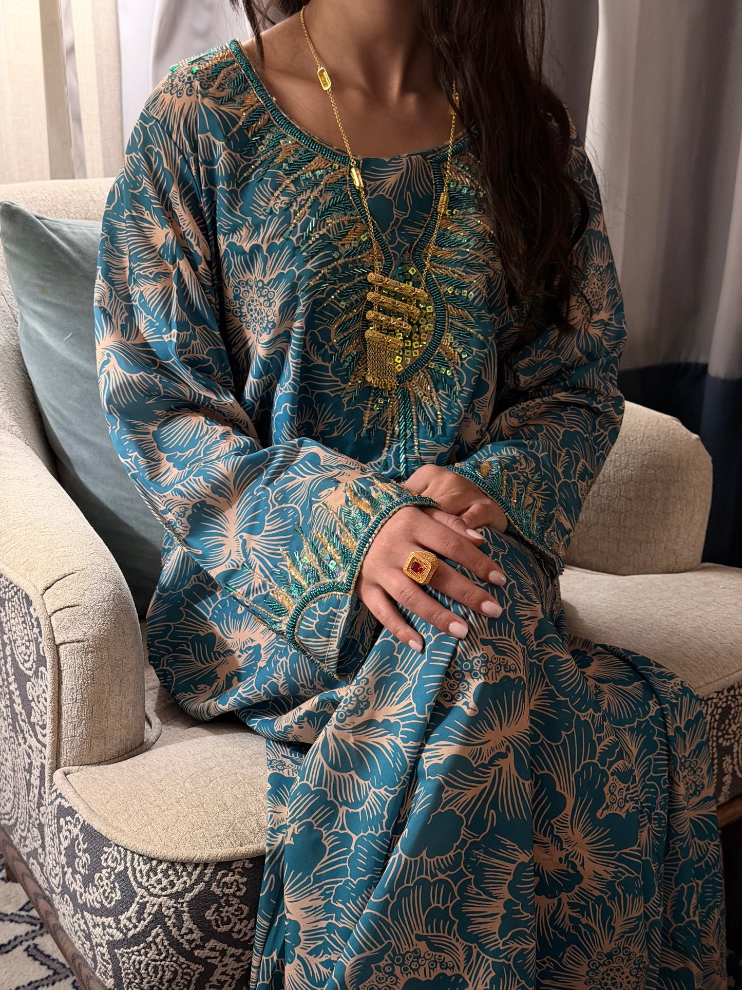 Makhaweer – Création Emirati | Gamme Luxe