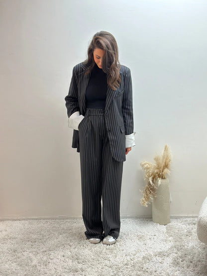 Ensemble Blazer Pantalon à Rayures Jiji