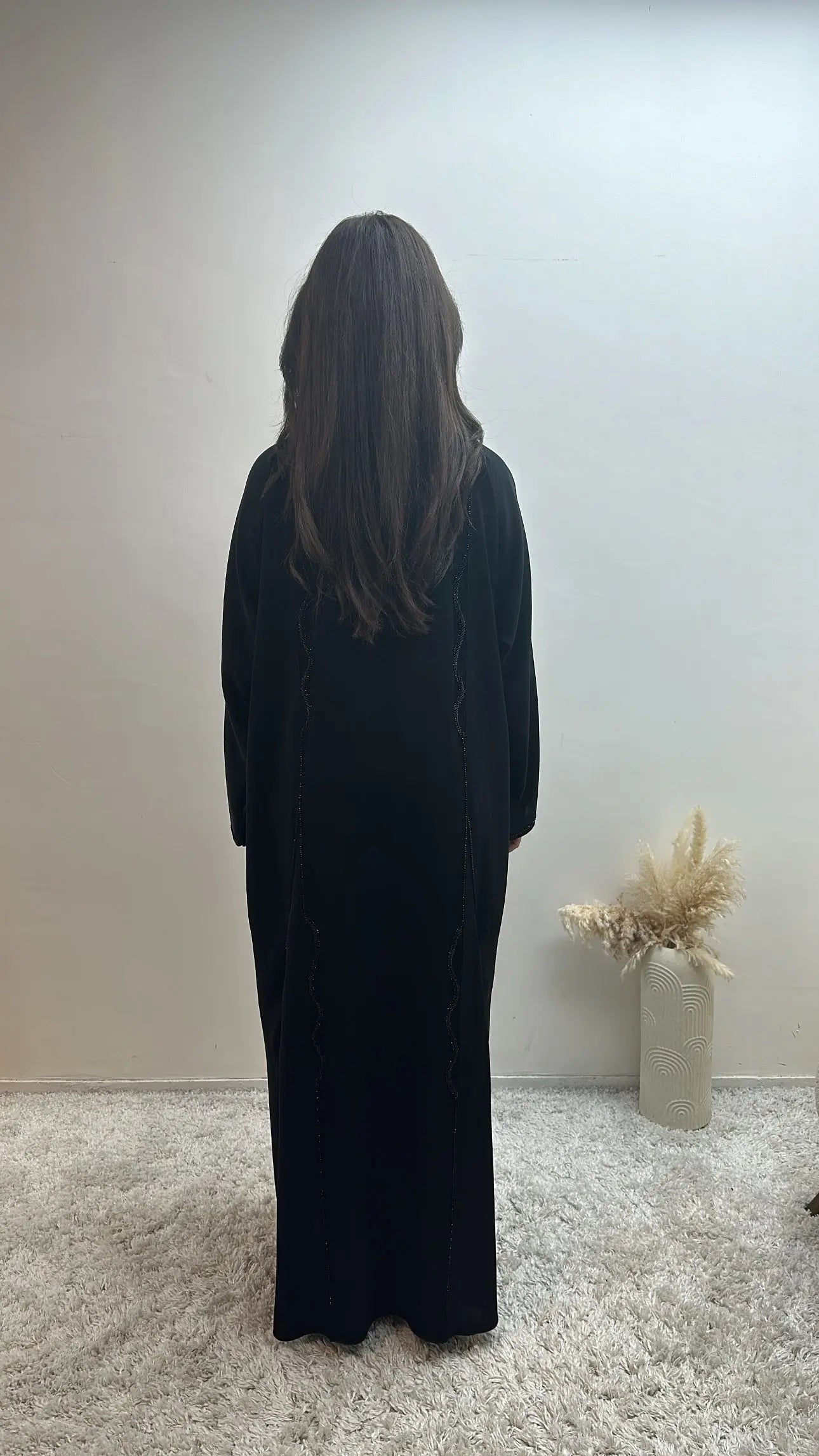 ABAYA DUBAI EN NIDHA CORÉEN Mana