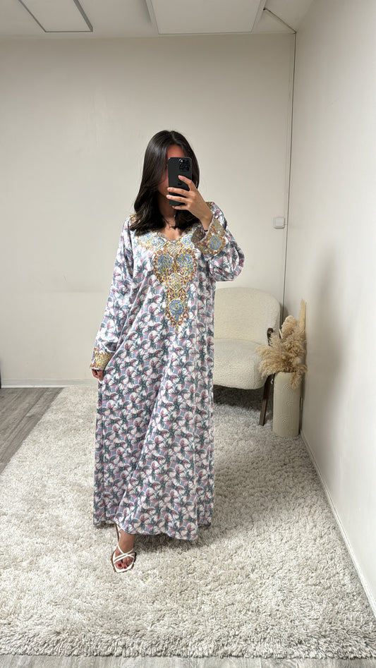 Robe Makhawir Dubai Taille M