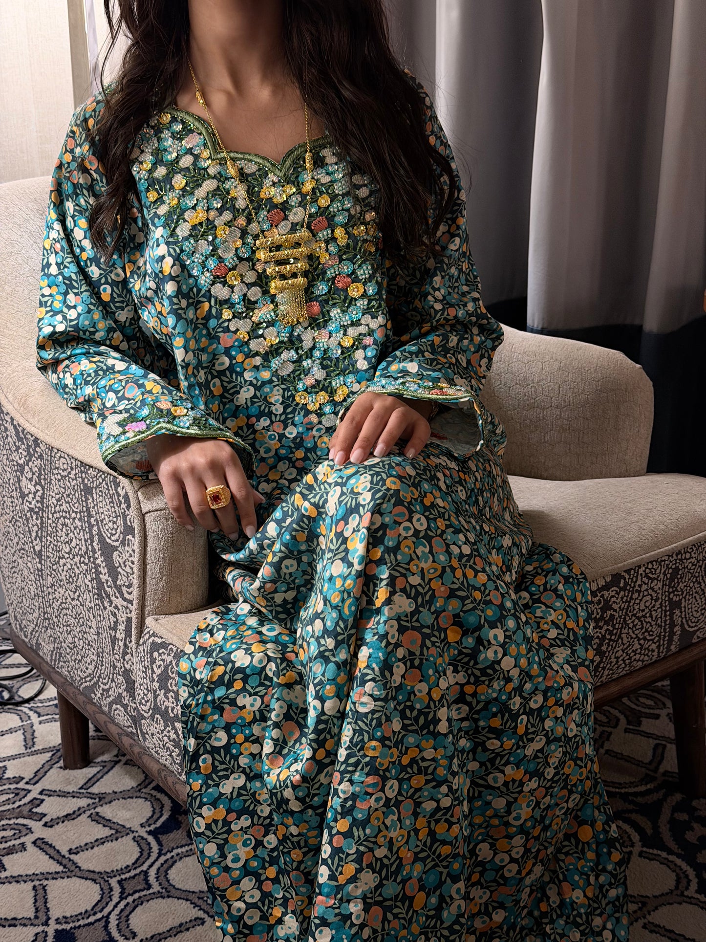 Makhaweer – Création Emirati | Gamme Luxe