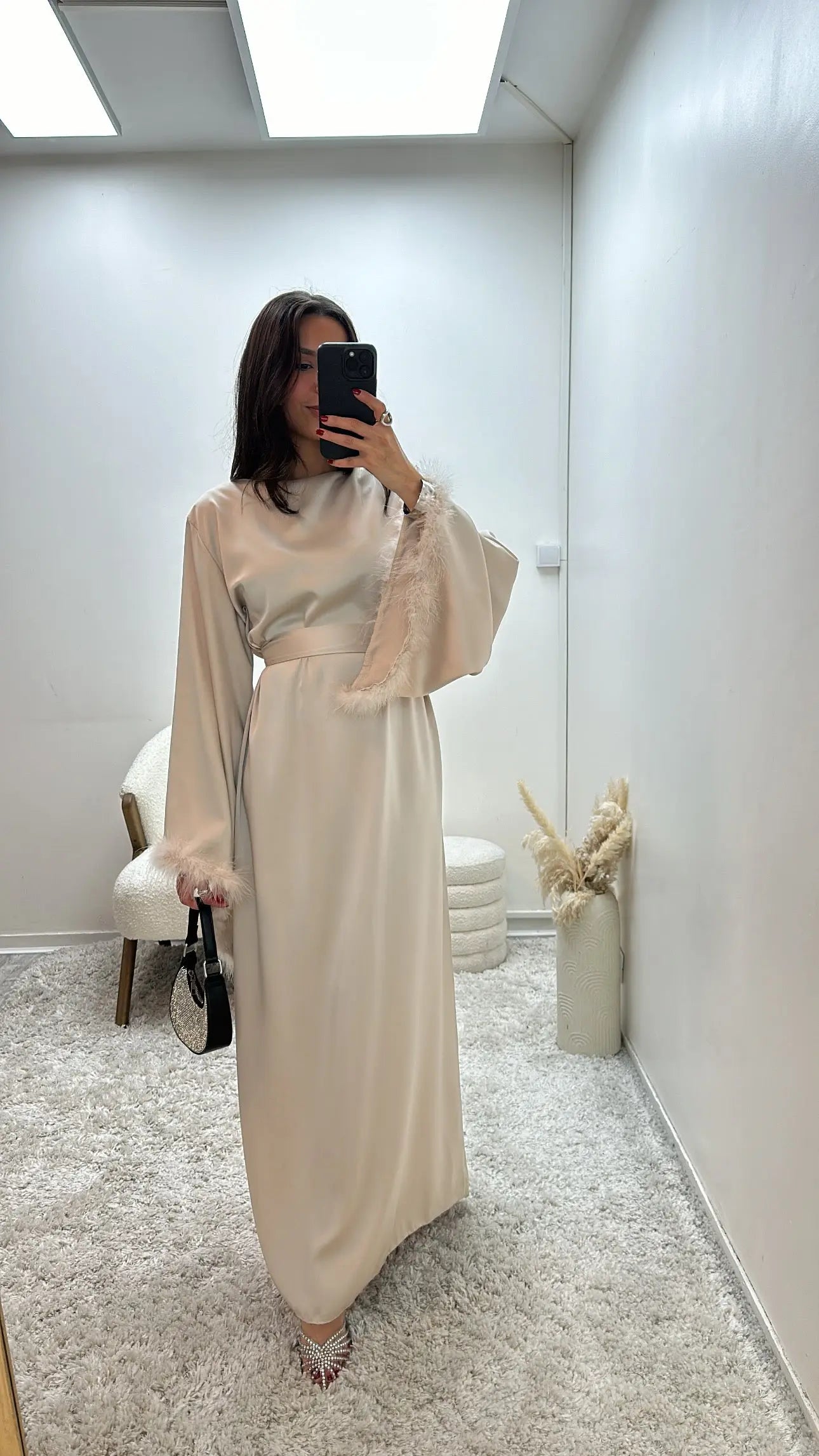 Abaya à plumes en satin dana Miss Chadou