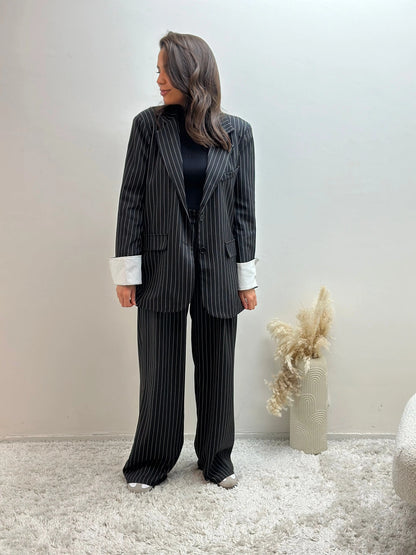 Ensemble Blazer Pantalon à Rayures Jiji