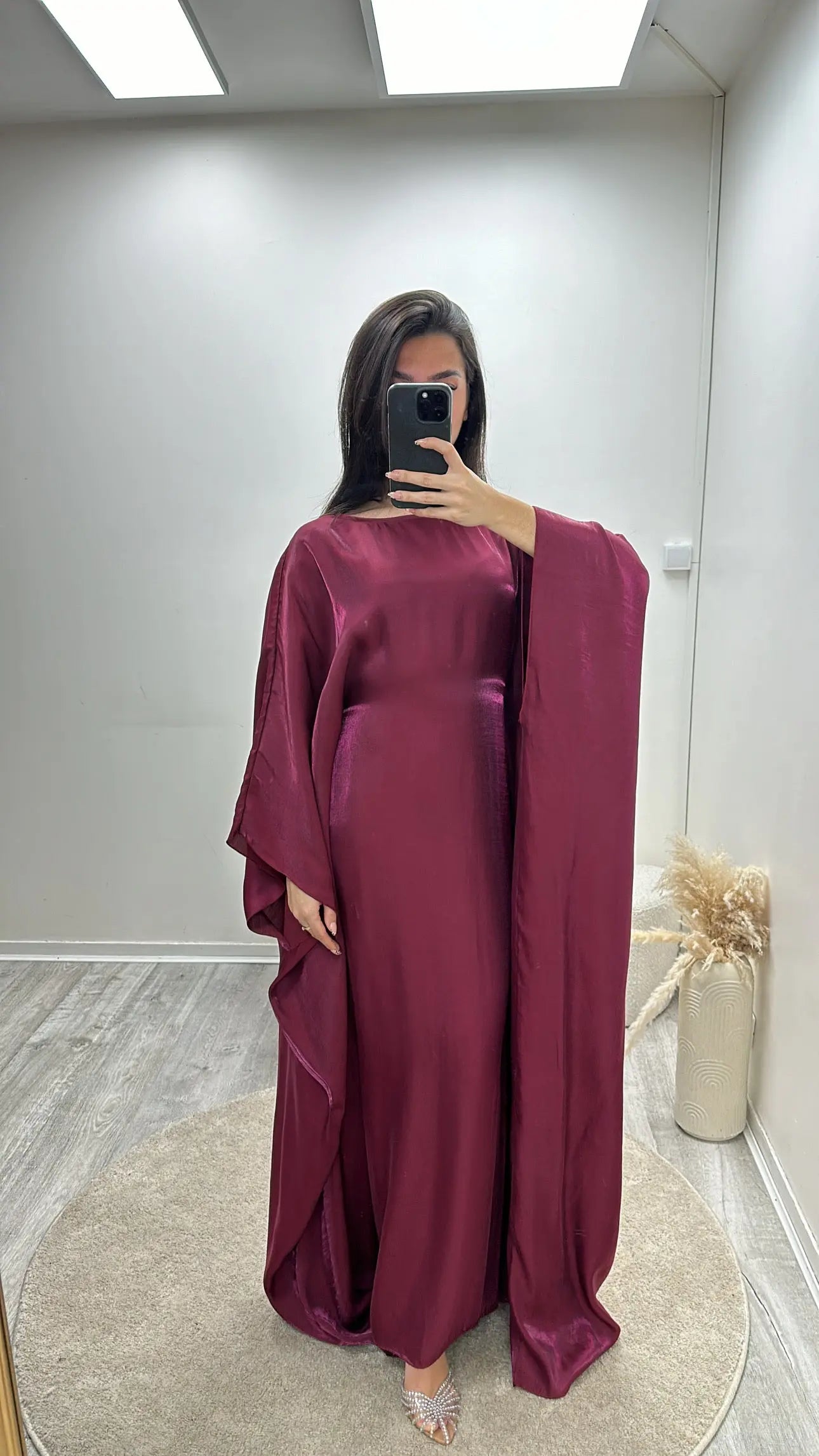 Abaya bordeauxà manches papillons stella Miss Chadou