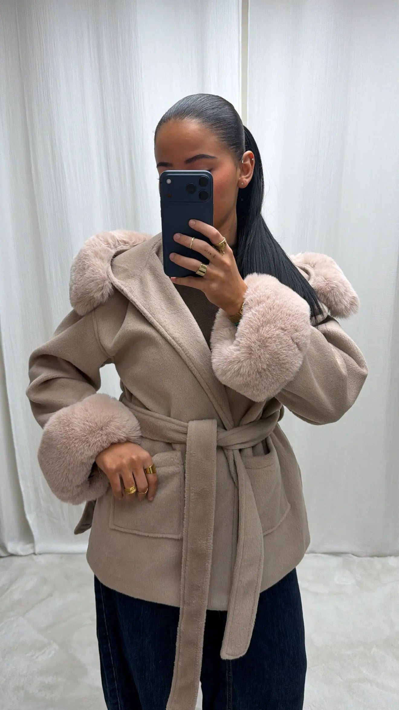 Manteau Fausse Fourrure  – Beige Rosé MissChadou