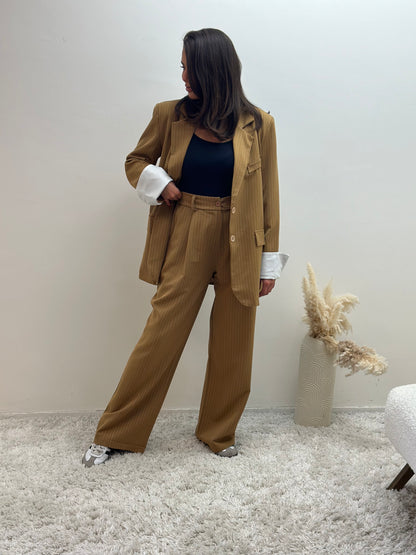 Ensemble Blazer Pantalon à Rayures Jiji