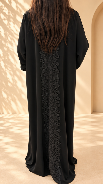 Abaya Dubai Al Manarah noire en dentelle, tailles T52 à T62 – Miss Chadou