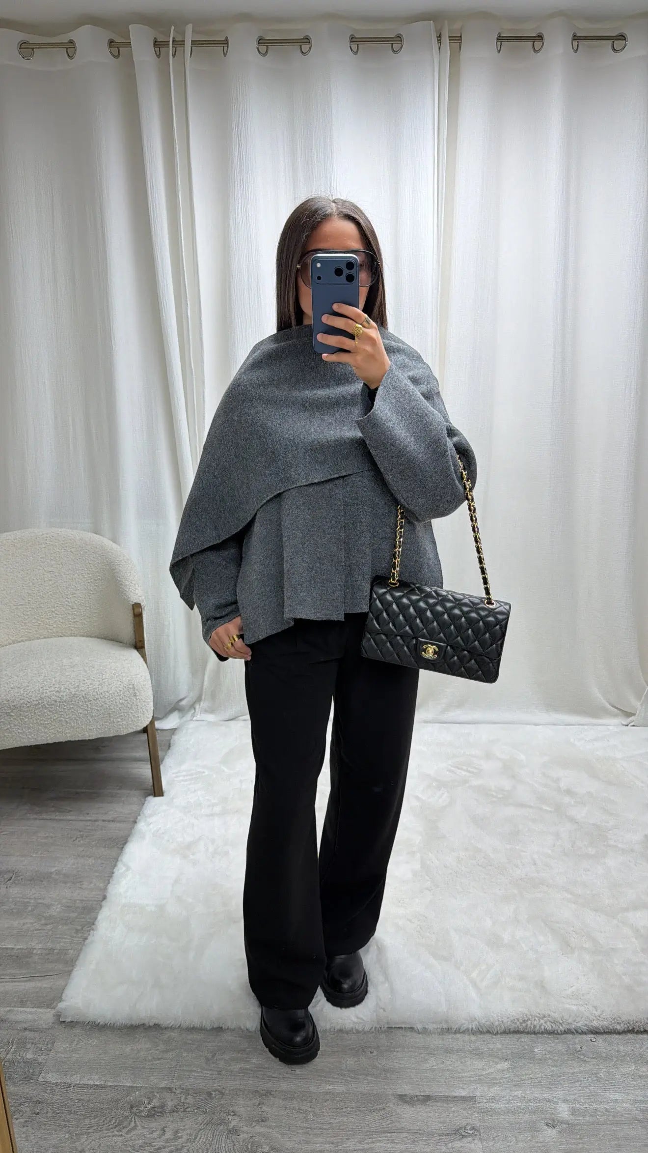 Cardigan Cape Premium en Laine avec Écharpe Intégrée – Coupe Asymétrique MissChadou