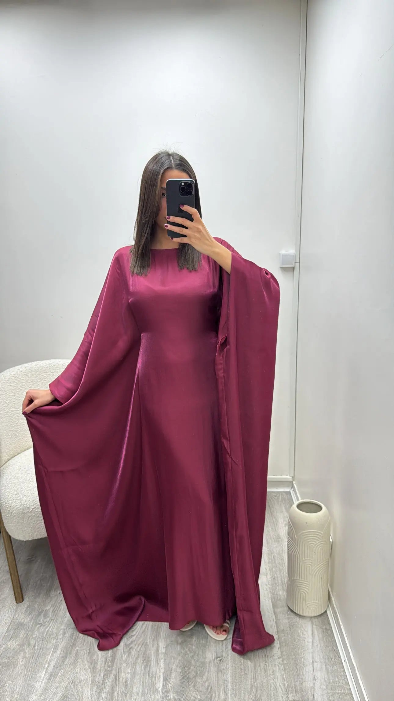 Abaya bordeaux à manches papillons stella Miss Chadou