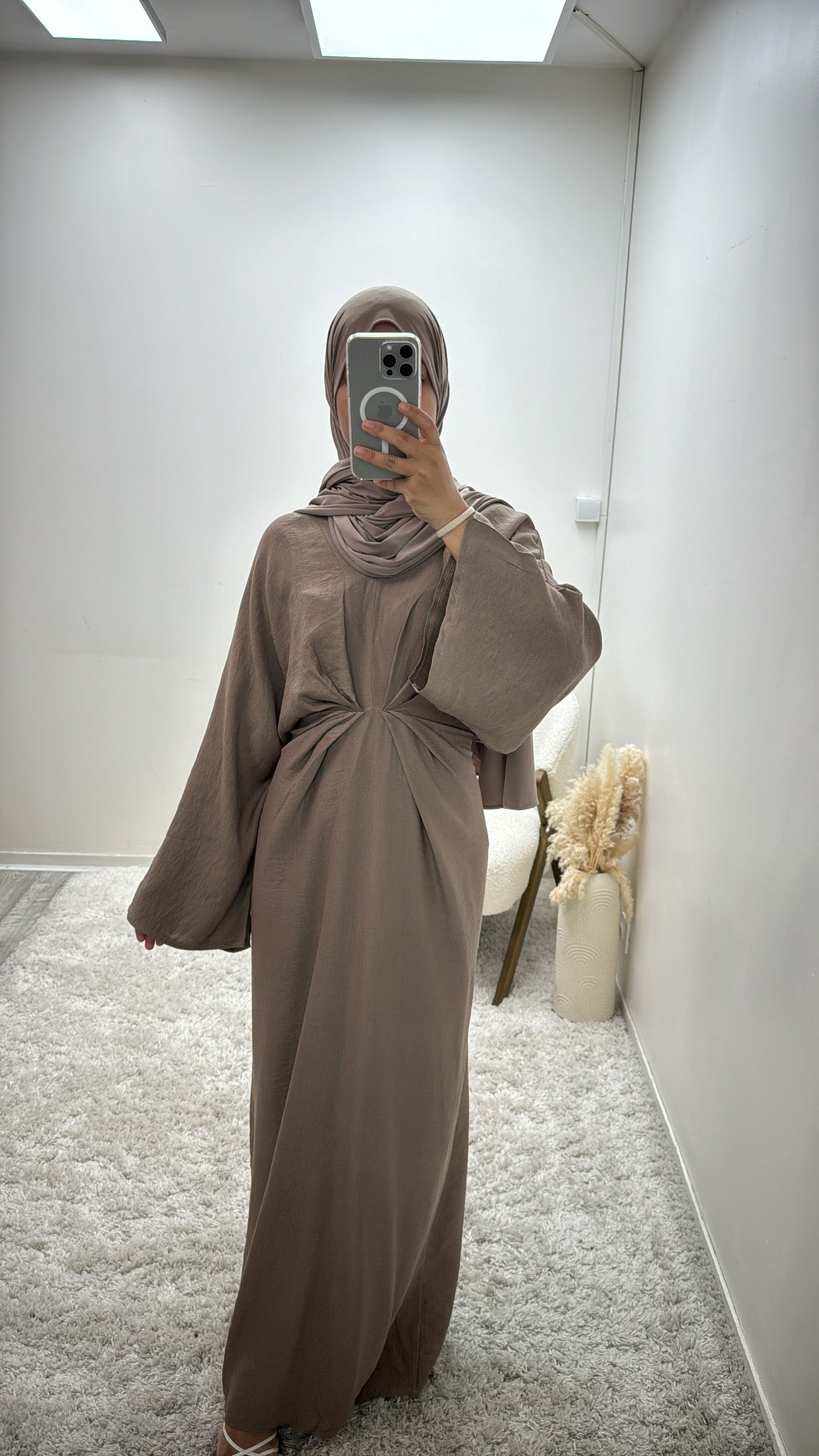 Robe Froncée Taupe Nava