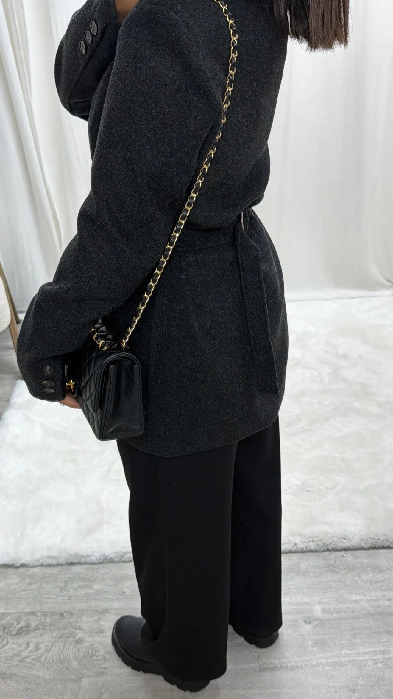 Veste Manteau Premium Ceinturée – Coupe Élégante & Boutons Invisibles MissChadou