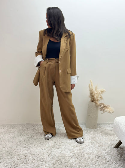 Ensemble Blazer Pantalon à Rayures Jiji