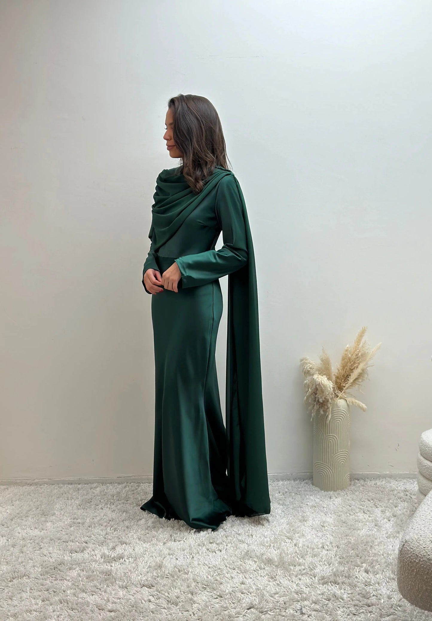 Robe Soirée en Satin à Cape Esmeralda