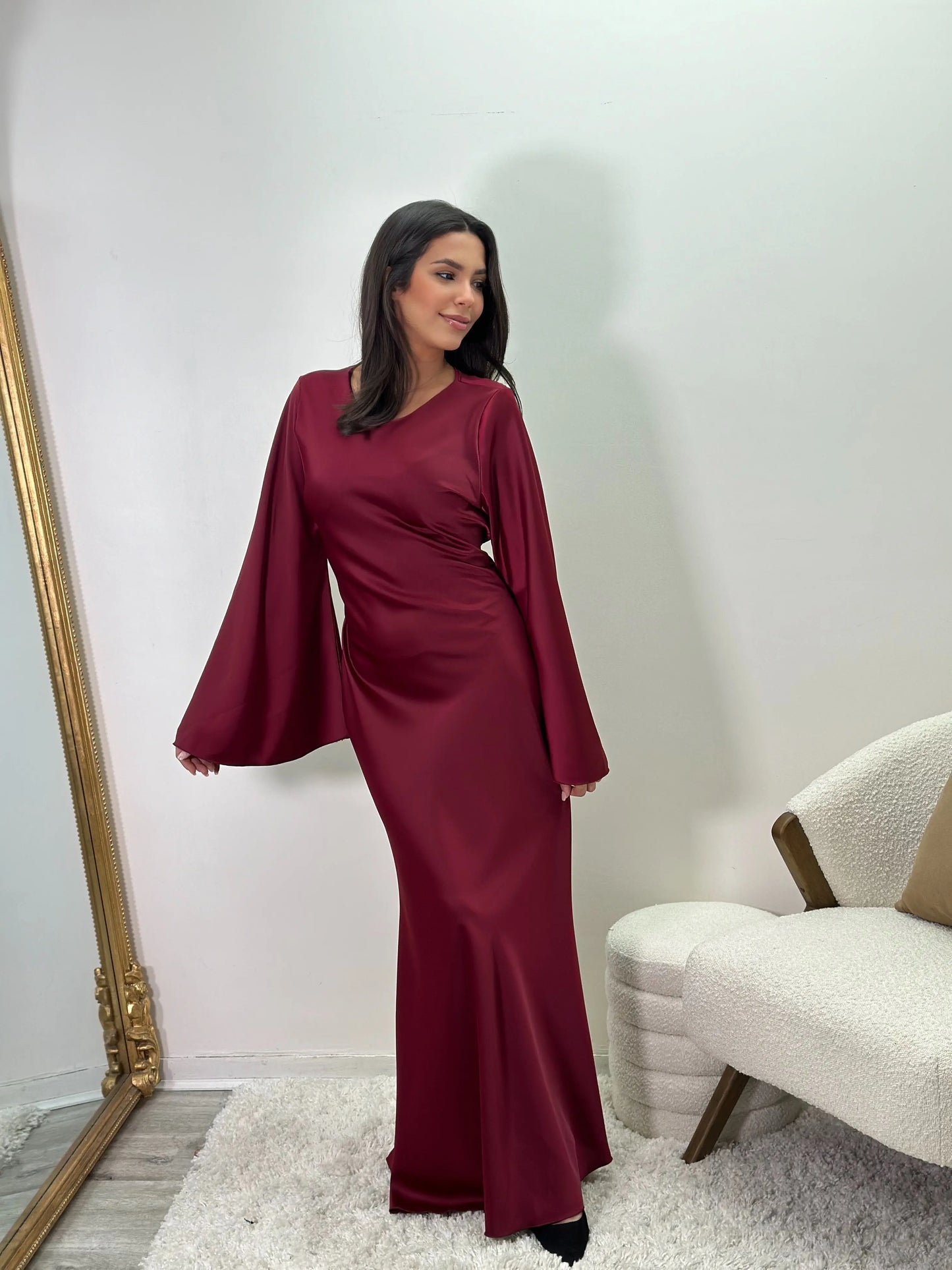 Robe bordeaux en satin enaya