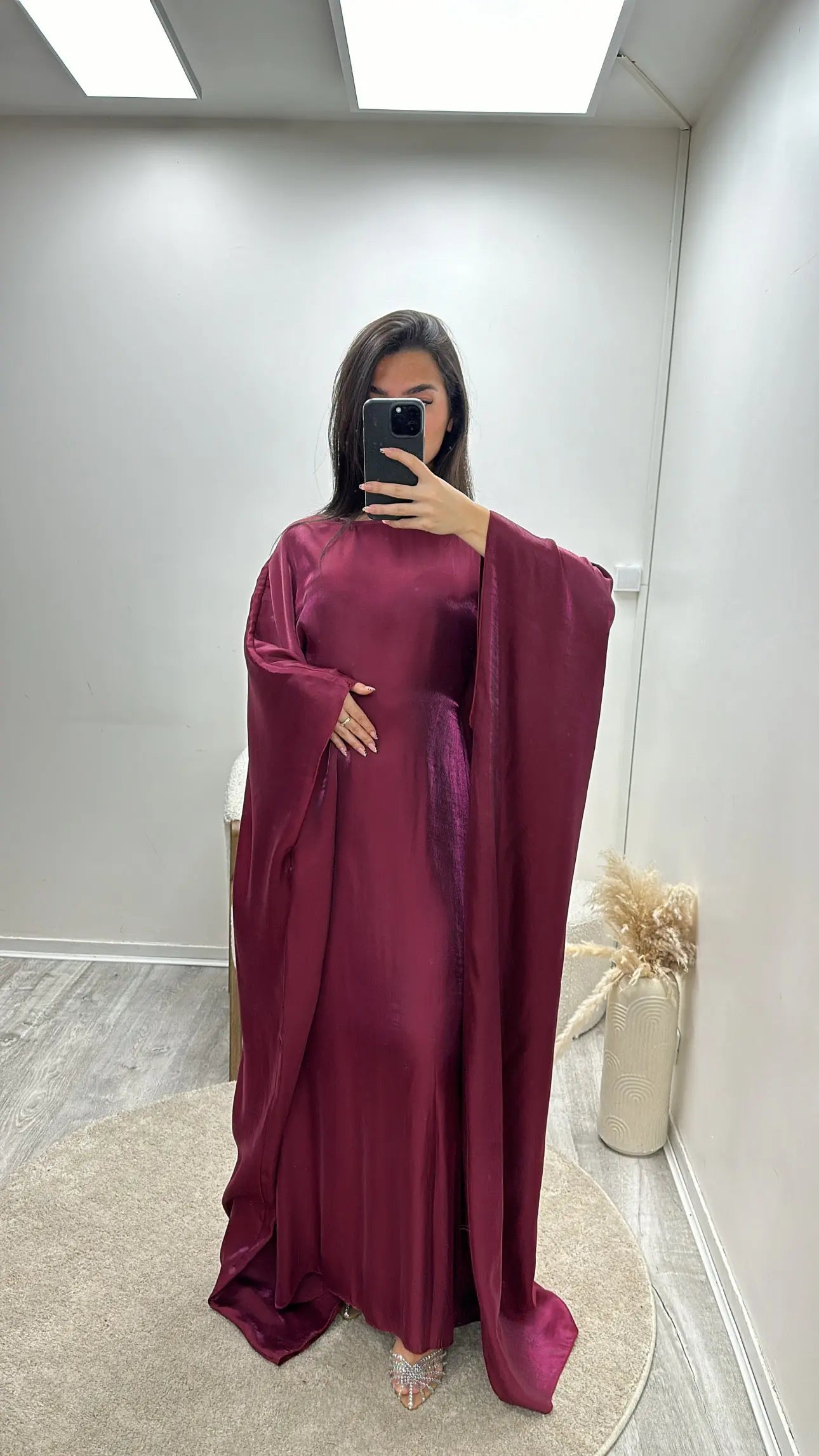 Abaya bordeauxà manches papillons stella Miss Chadou