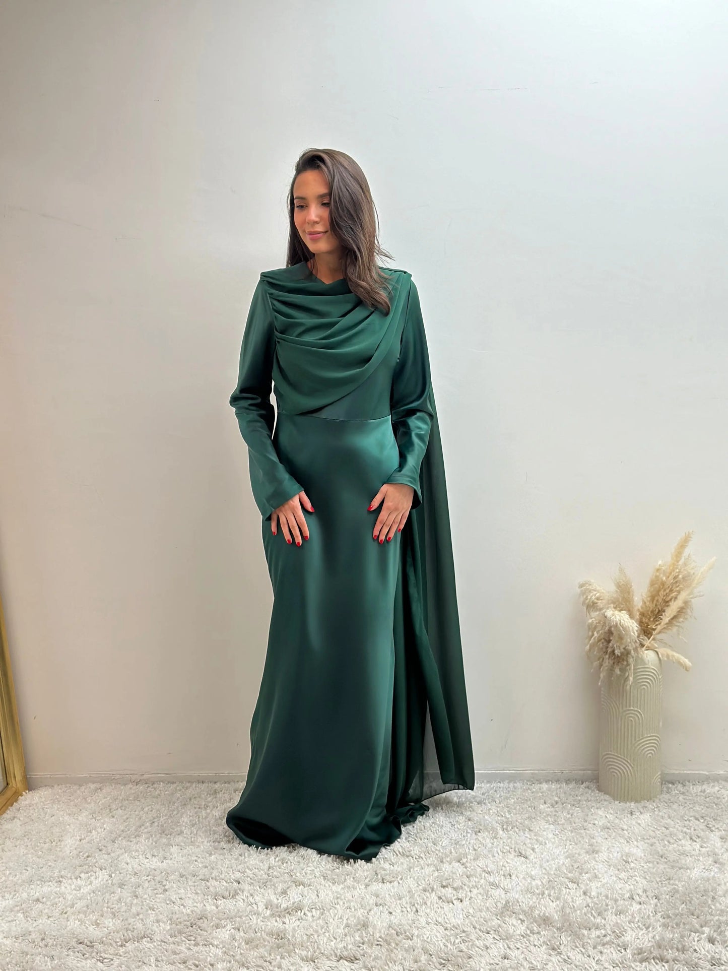 Robe Soirée en Satin à Cape Esmeralda