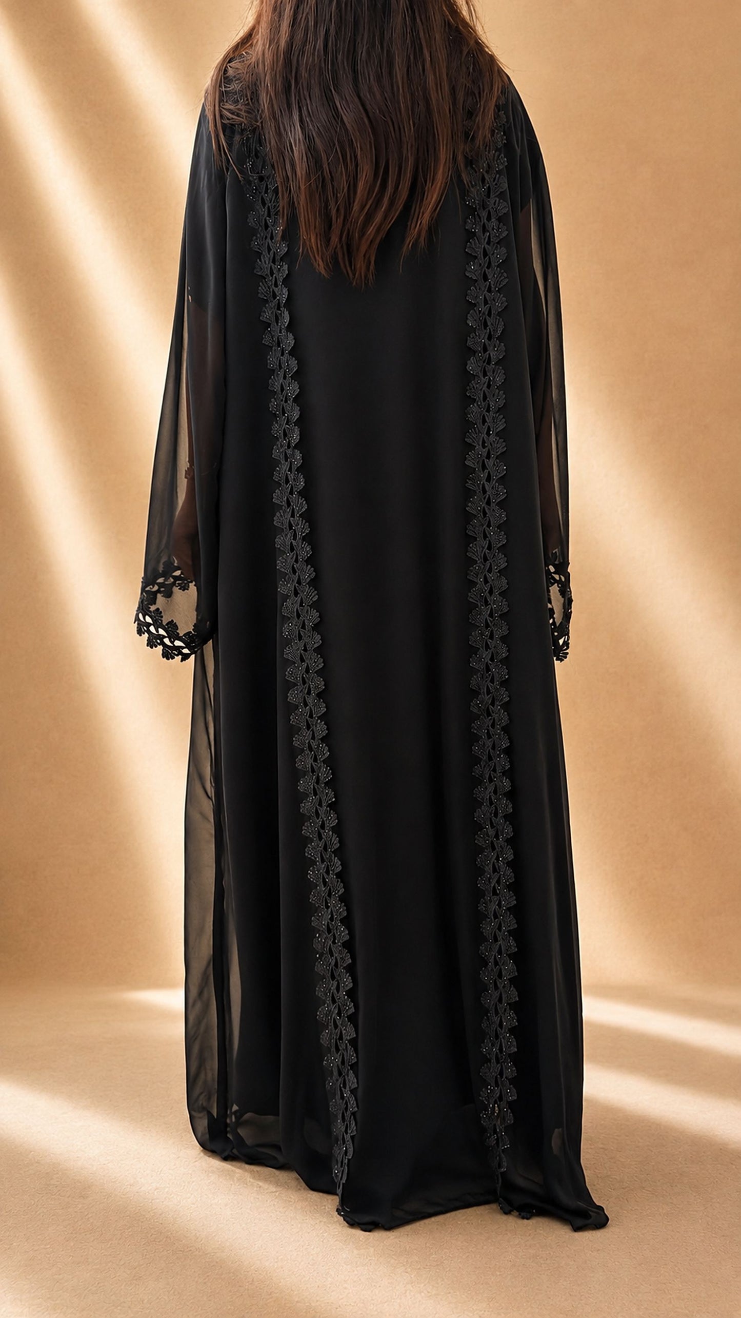 Kimono transparent Jumeirah noir en mousseline, ensemble 2 pièces cousu main à Dubaï