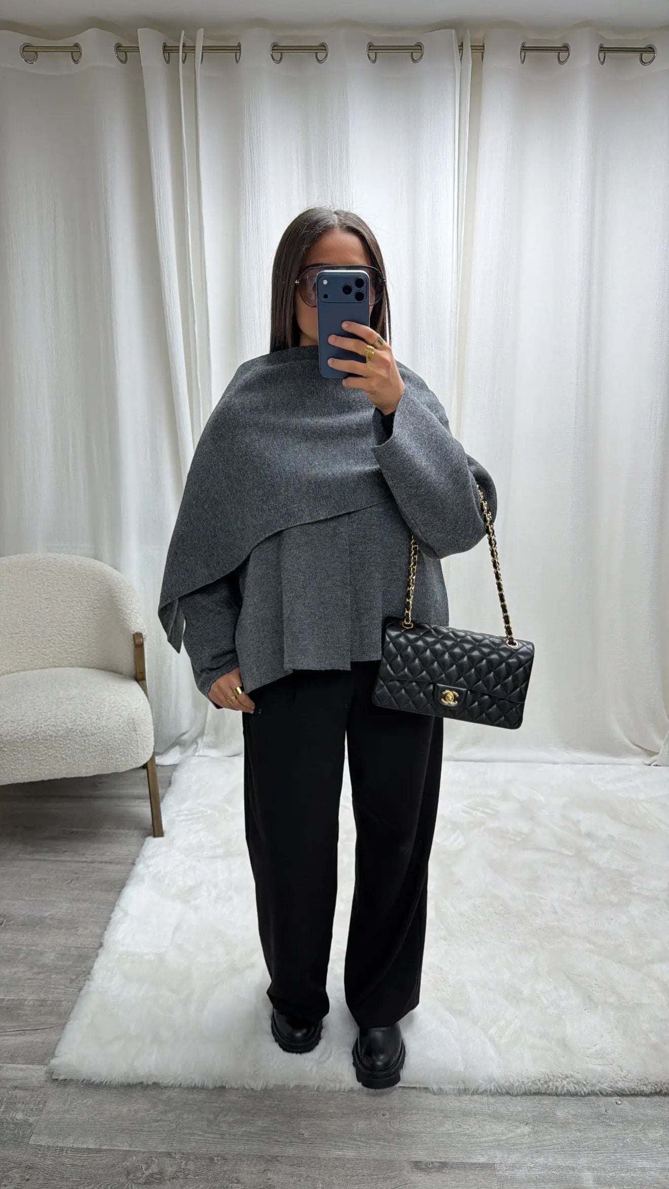 Cardigan Cape Premium en Laine avec Écharpe Intégrée – Coupe Asymétrique MissChadou