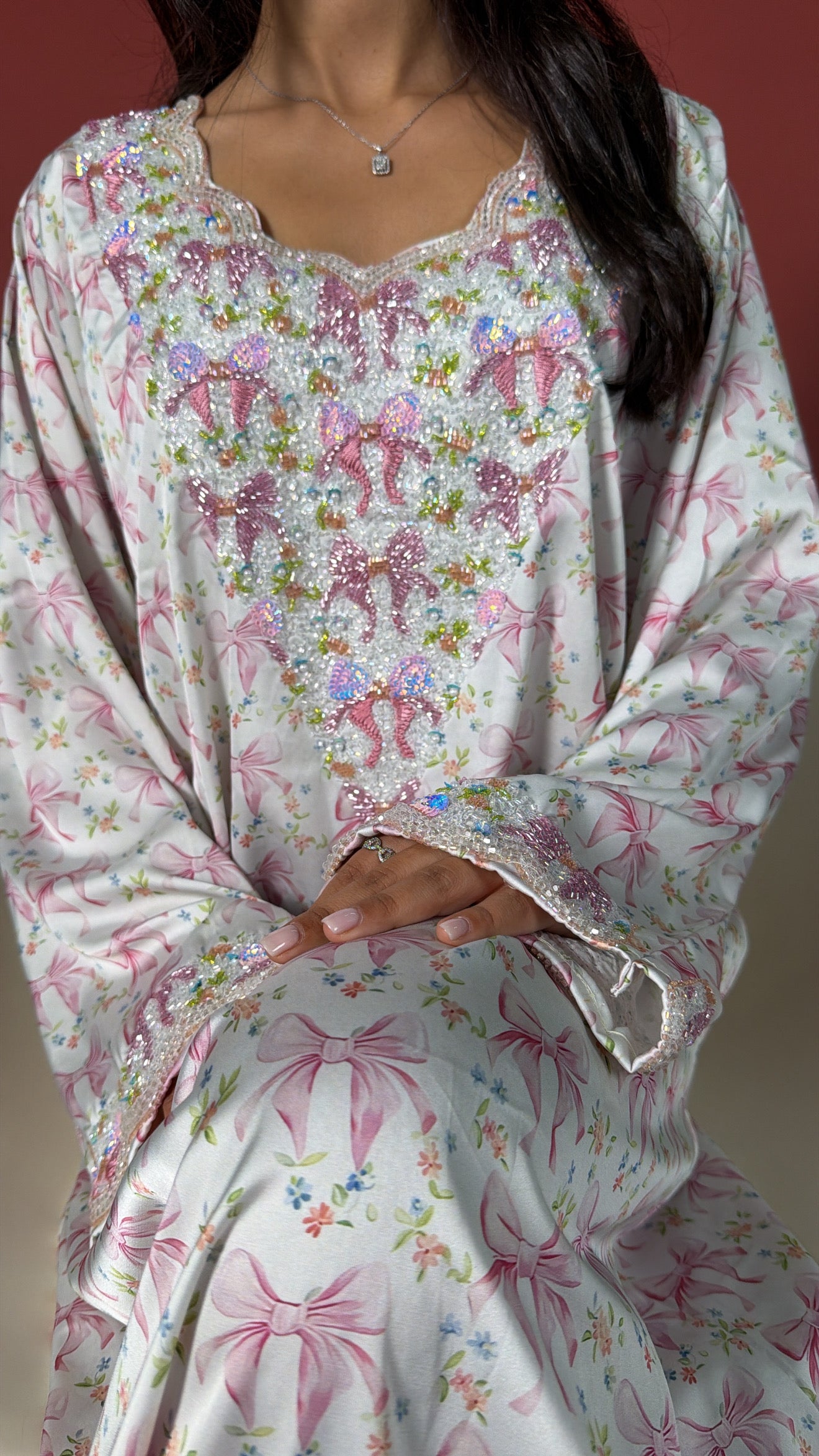 Makhaweer – Emirati Creation | Luxury Range