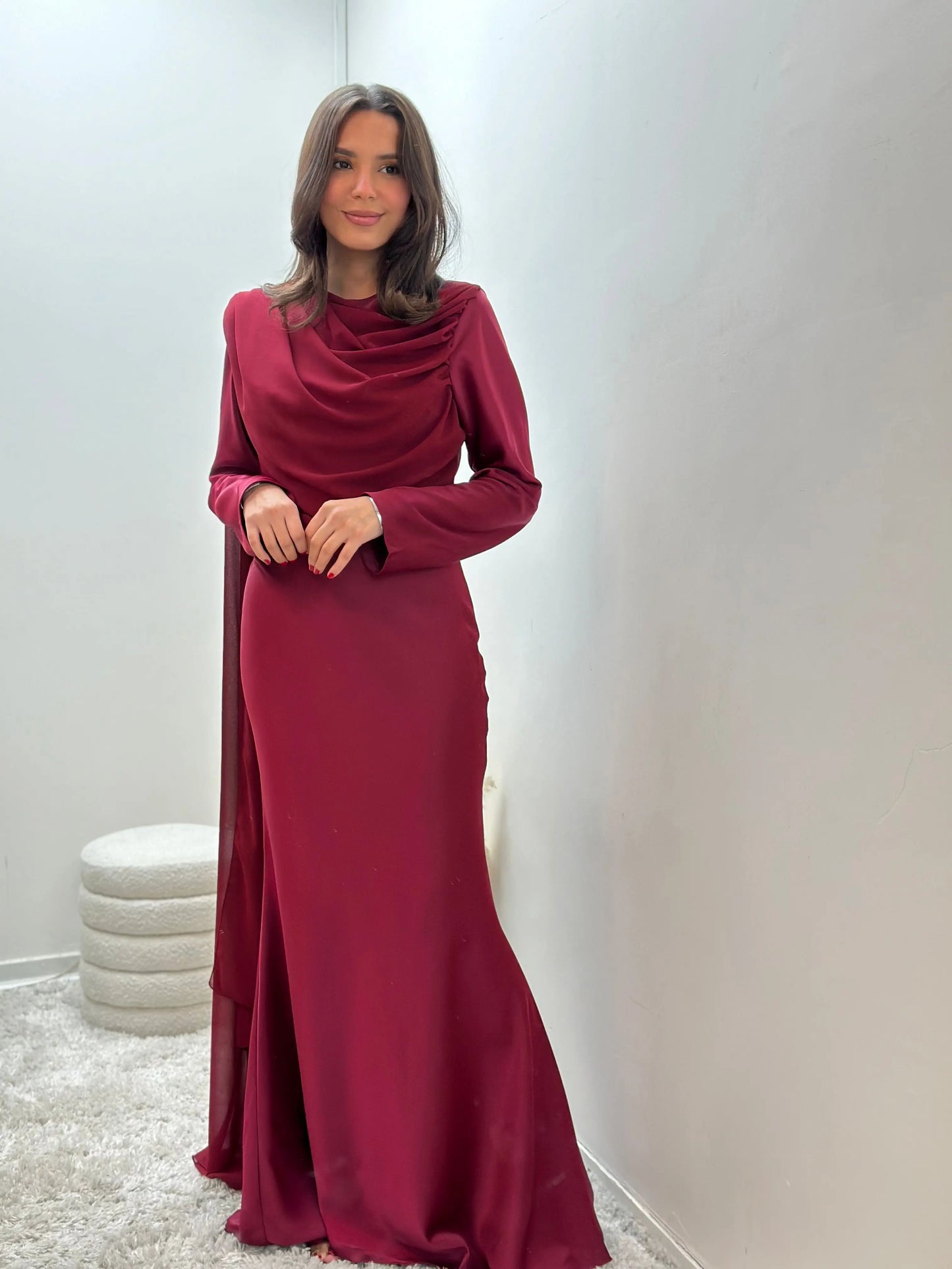 Robe Soirée en Satin à Cape Esmeralda