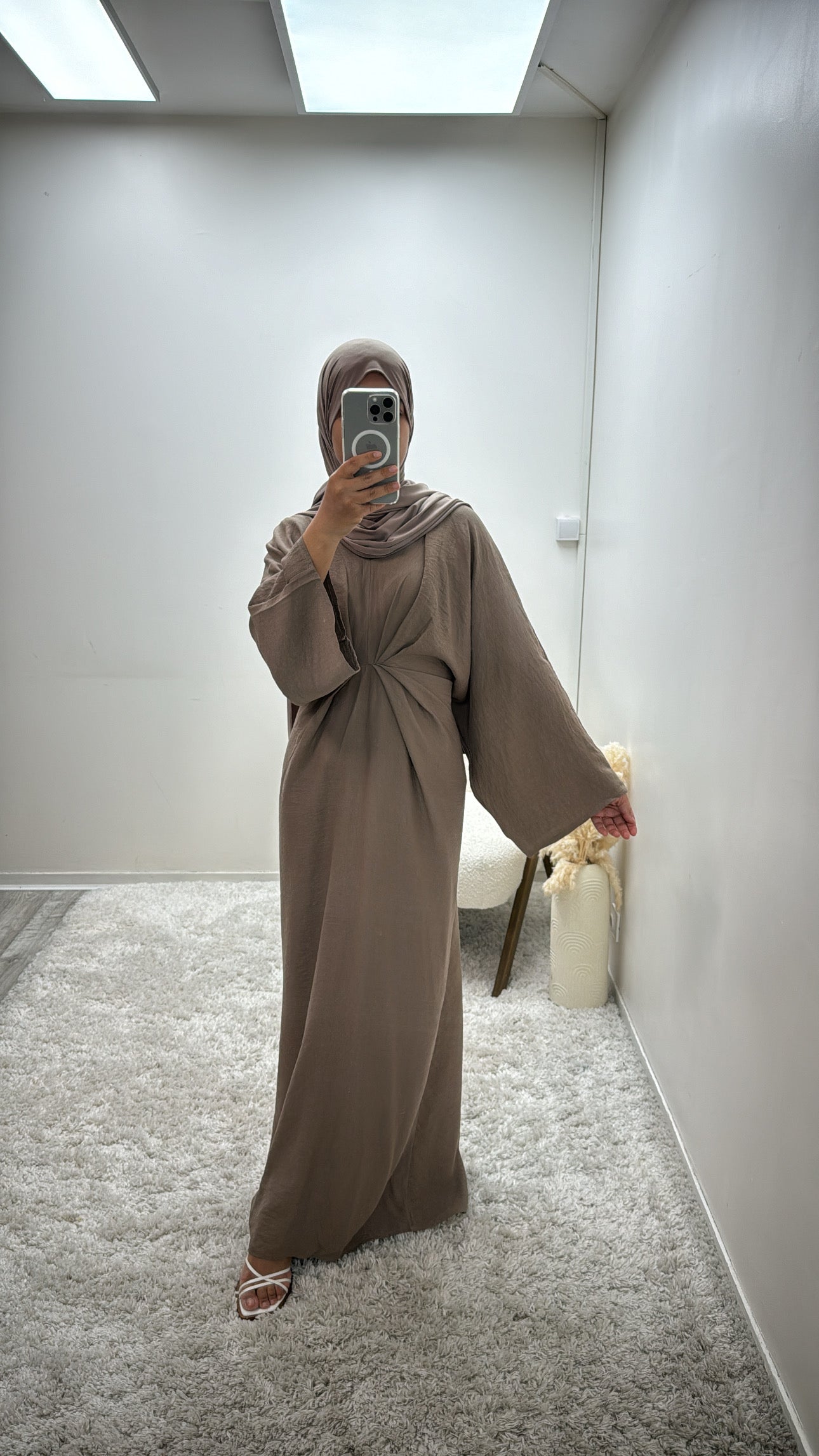 Robe Froncée Taupe Nava