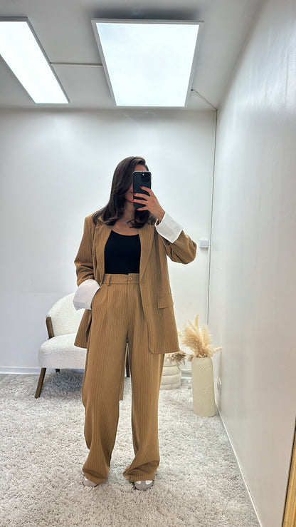 Ensemble Blazer Pantalon à Rayures Jiji