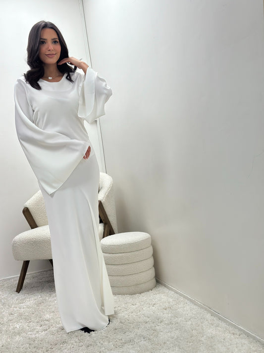 Robe blanche en satin enaya