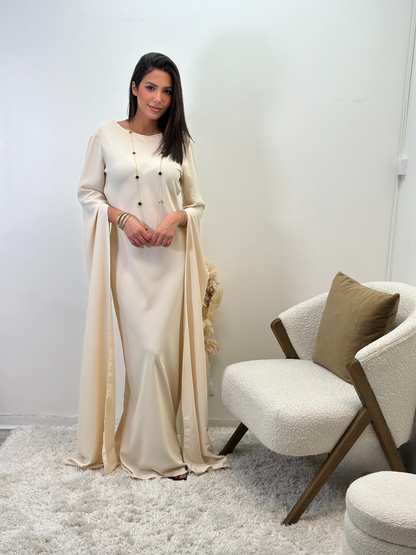 robe à cape beige en satin ludmila