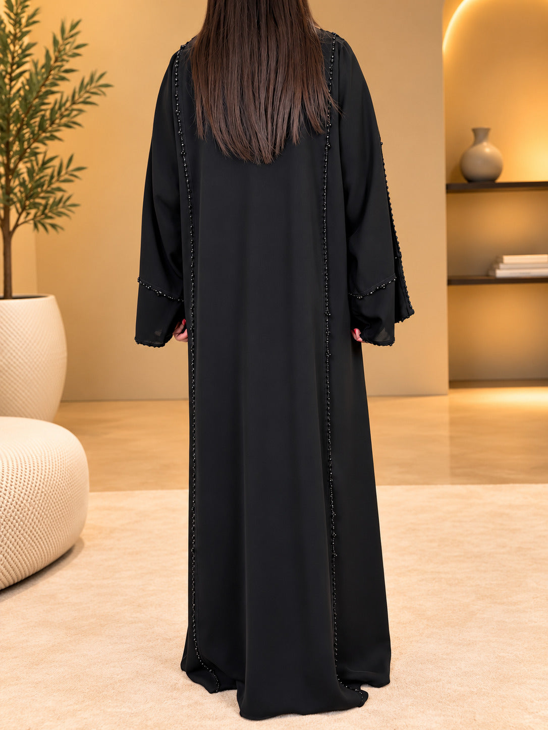 Abaya Gajda noire vue de dos en pied, perles sur toute la longueur