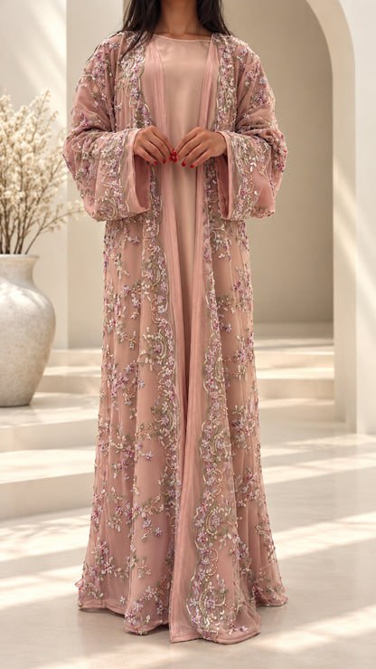Kimono organza rose nude fleuri vu de face, manches ballon évasées